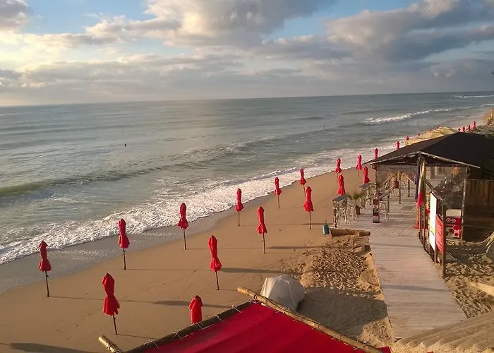 アパート Black Sea Meadows ビャラ